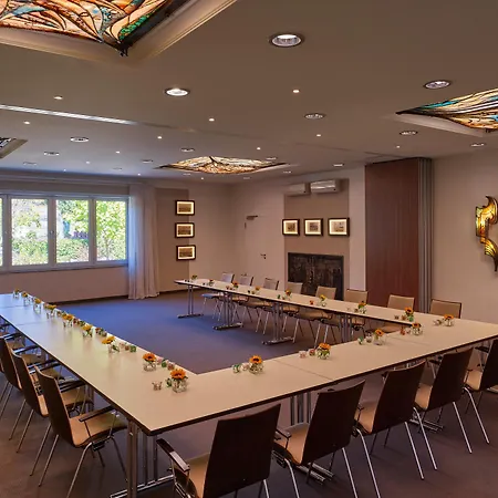 Hotel Romantik Klostergut Jakobsberg 4*