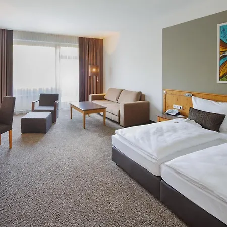 Hotel Romantik Klostergut Jakobsberg 4*