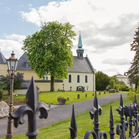 Hotel Romantik Klostergut Jakobsberg 4*